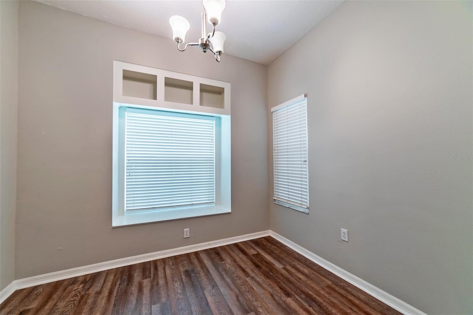 Image 14 of 45 For 10420 Mulligan Court