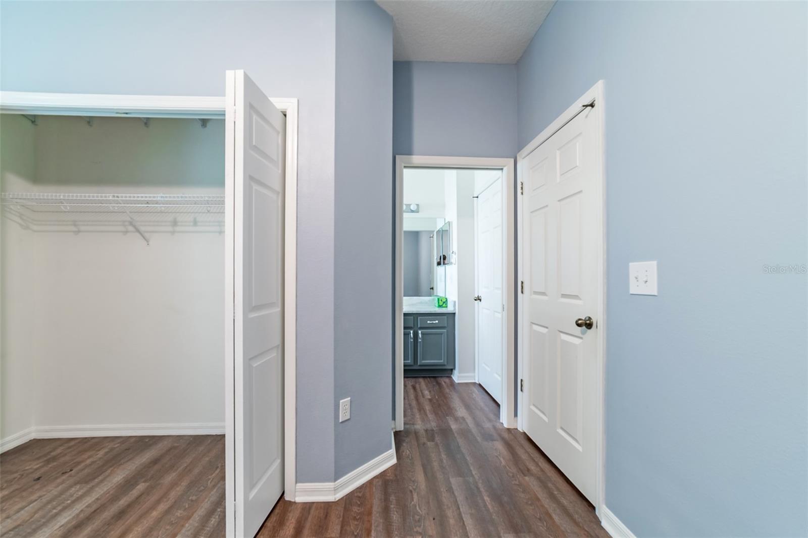 Image 31 of 45 For 10420 Mulligan Court