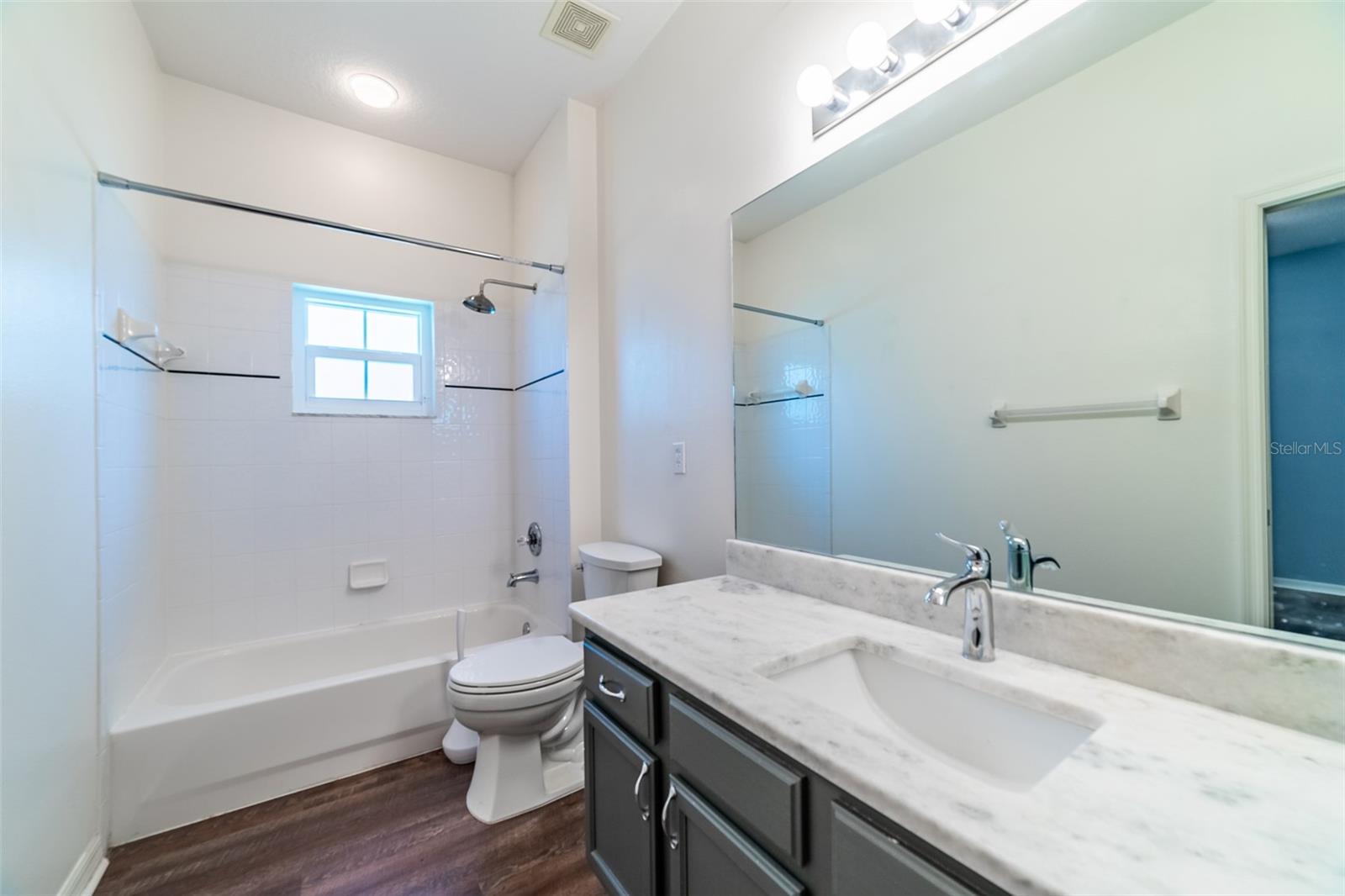 Image 32 of 45 For 10420 Mulligan Court