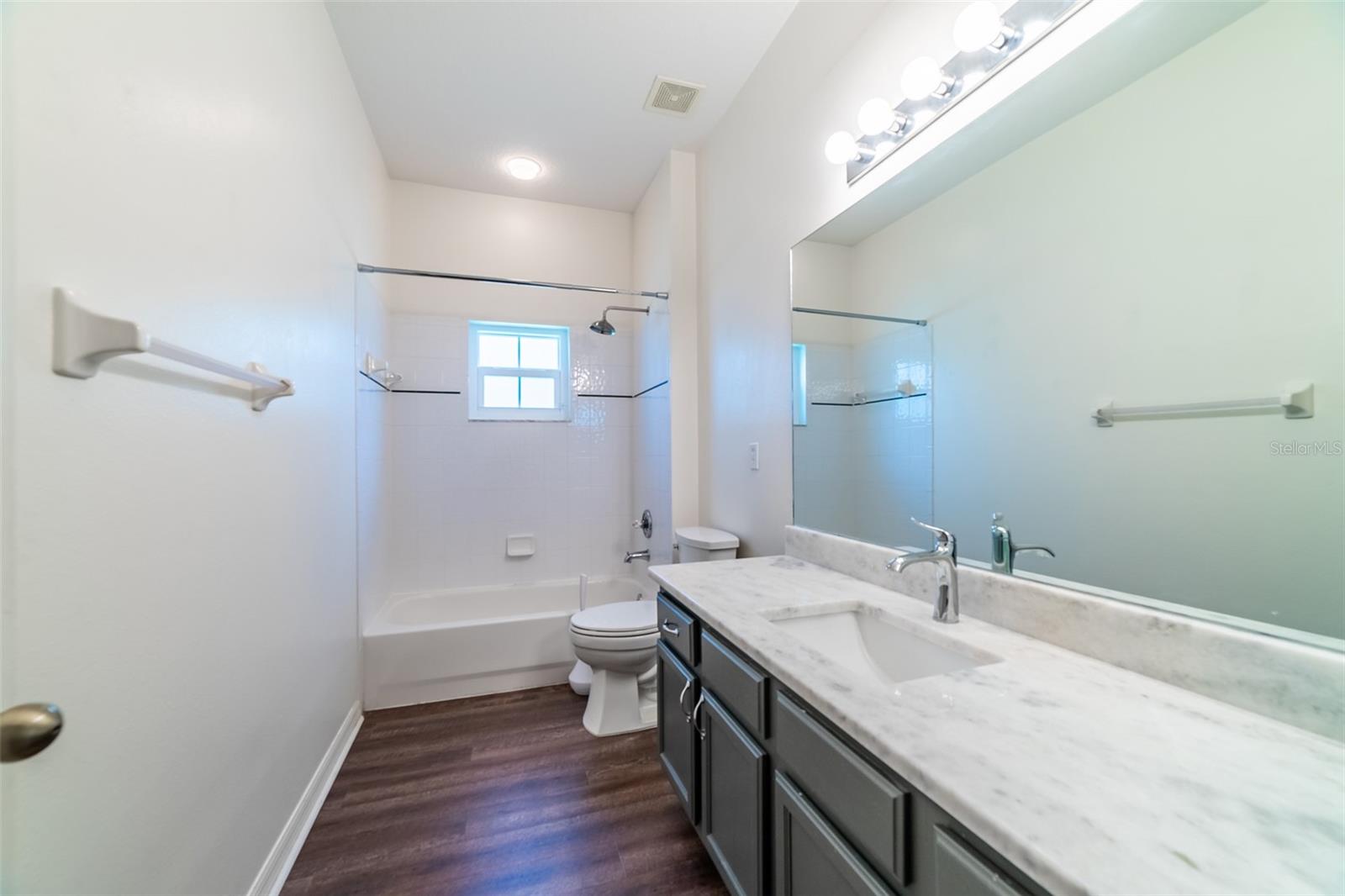 Image 33 of 45 For 10420 Mulligan Court