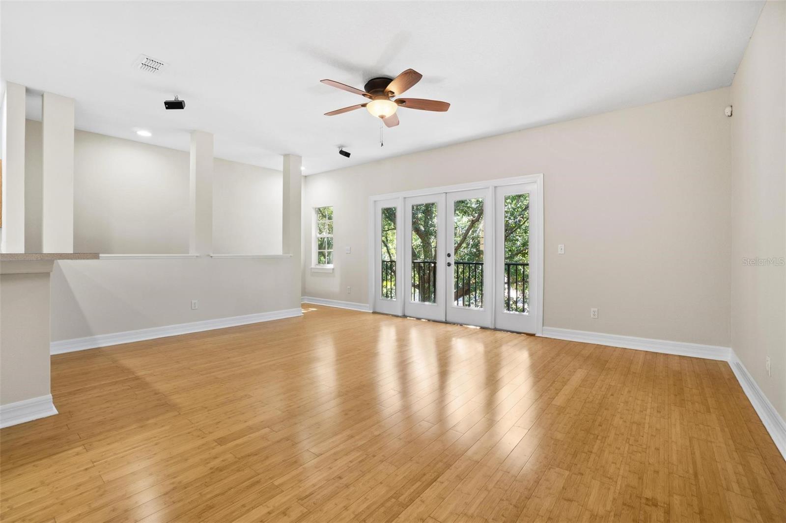 Image 19 of 31 For 3330 Las Campos Place