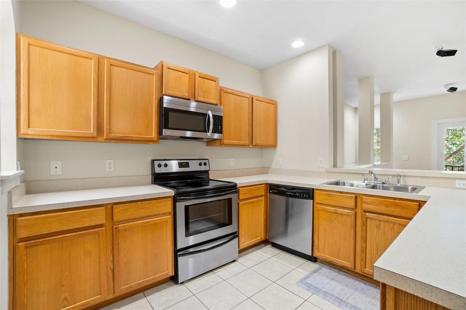 Image 21 of 31 For 3330 Las Campos Place