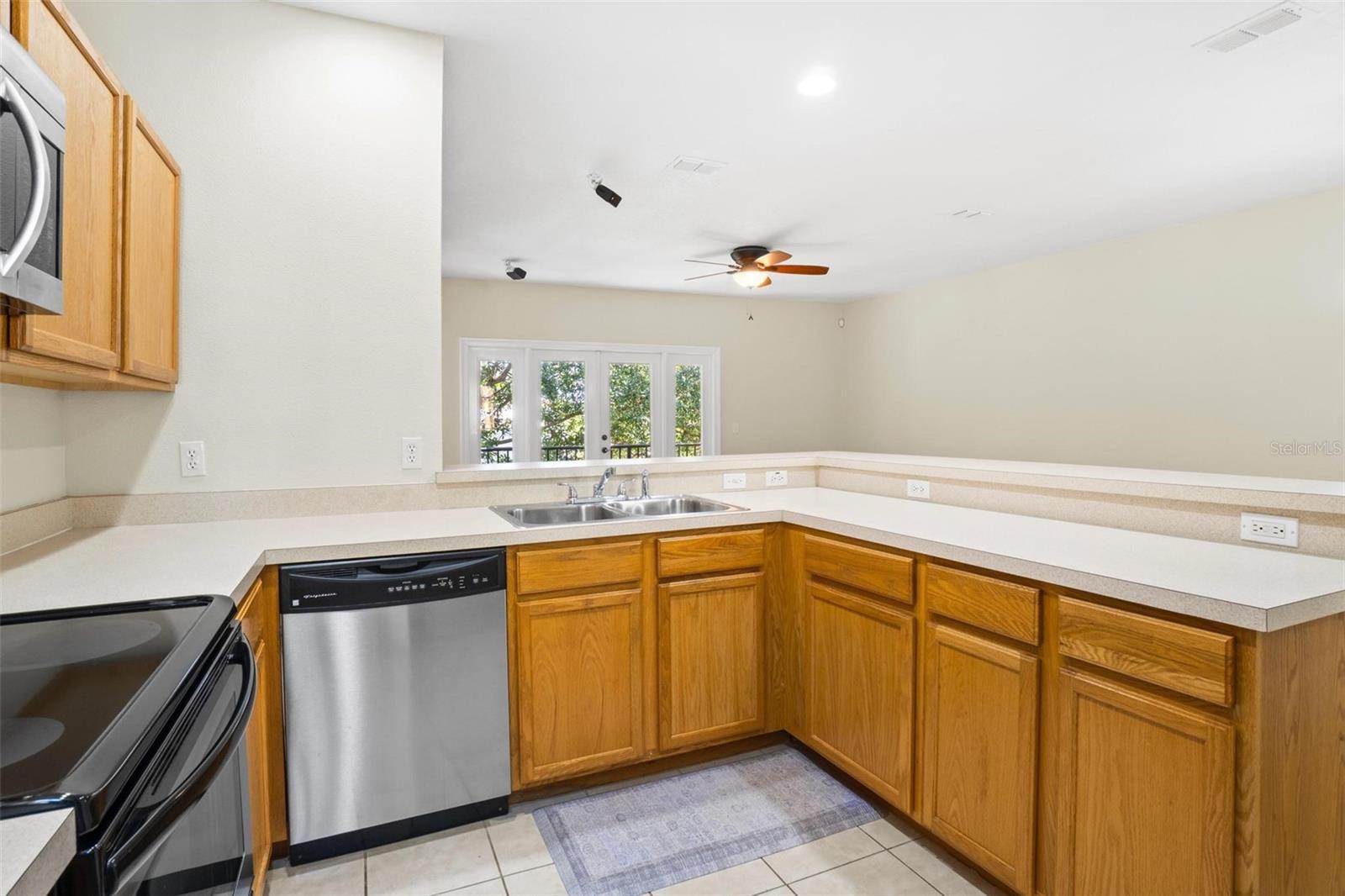 Image 22 of 31 For 3330 Las Campos Place