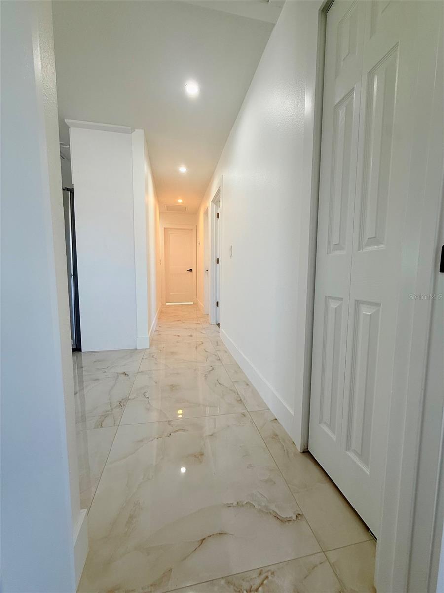 Image 22 of 45 For 6910 Dalkeith Avenue N