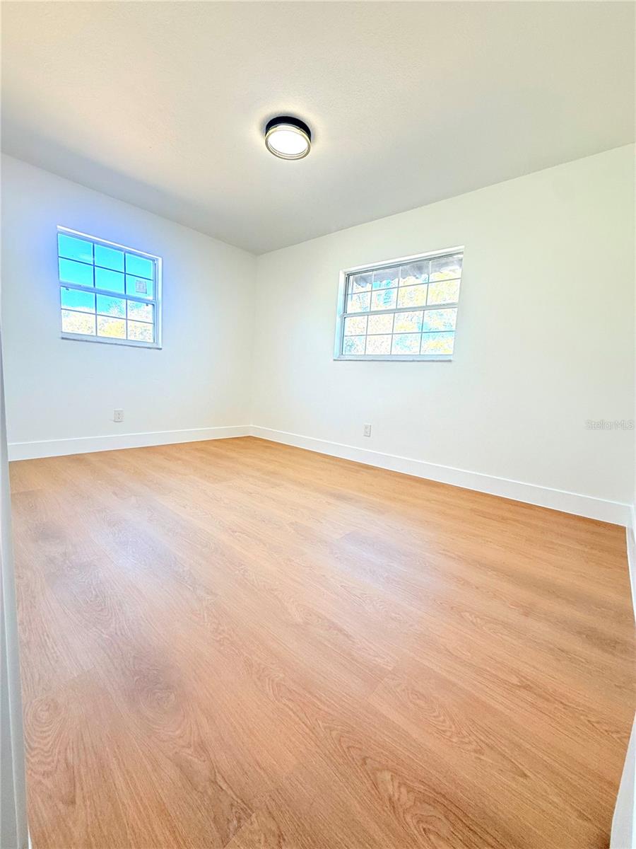 Image 25 of 45 For 6910 Dalkeith Avenue N