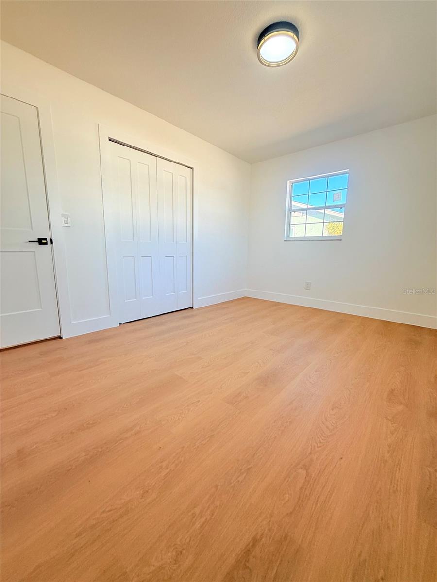 Image 27 of 45 For 6910 Dalkeith Avenue N