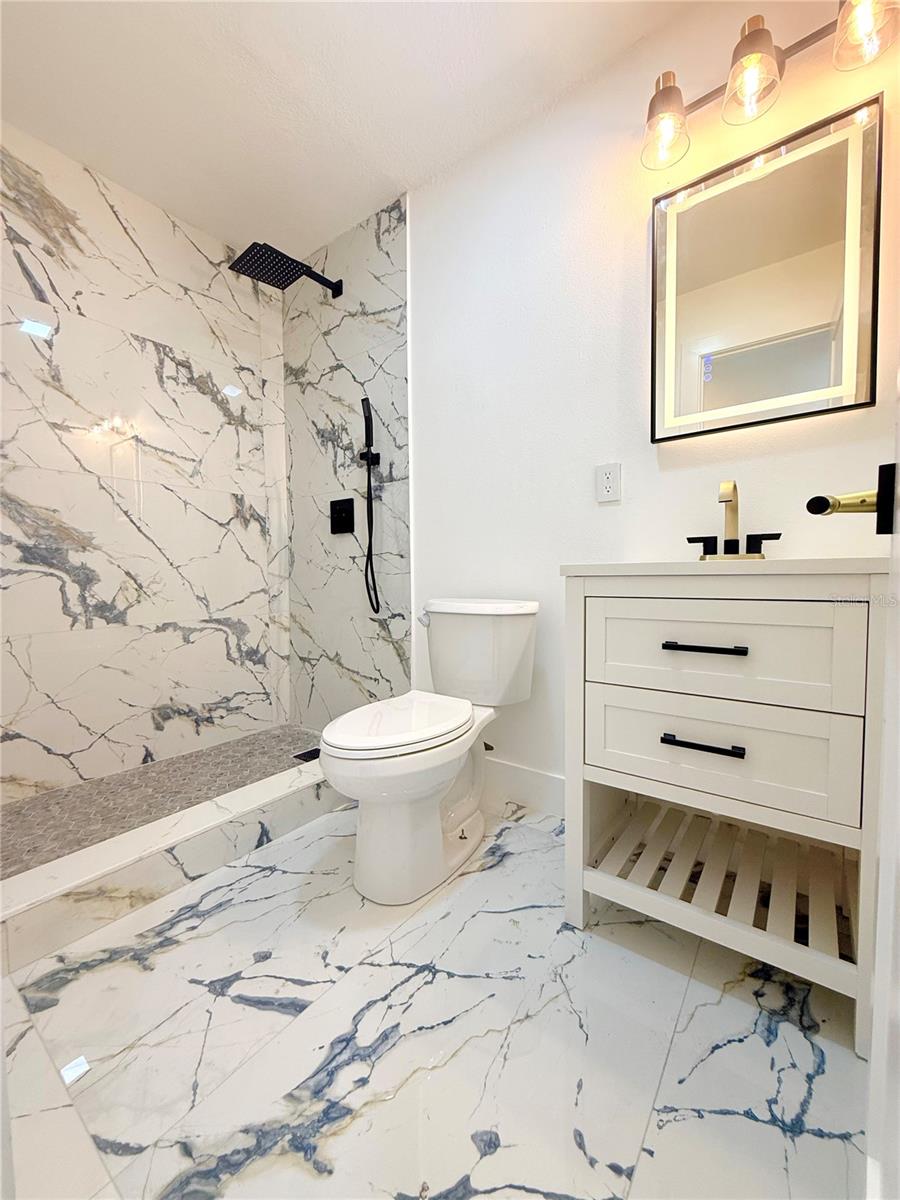 Image 30 of 45 For 6910 Dalkeith Avenue N