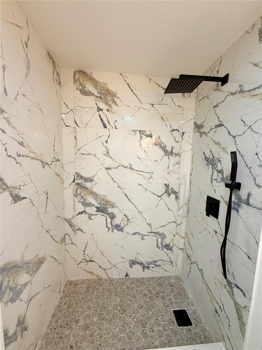 Image 31 of 45 For 6910 Dalkeith Avenue N