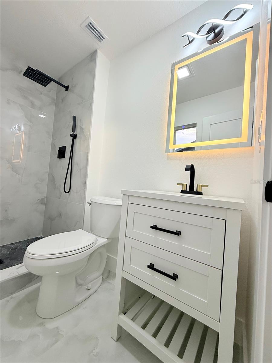 Image 33 of 45 For 6910 Dalkeith Avenue N