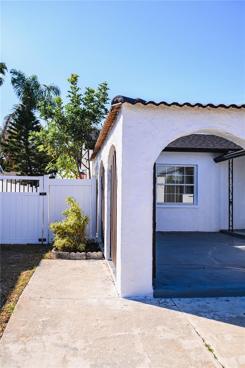 Image 41 of 45 For 6910 Dalkeith Avenue N