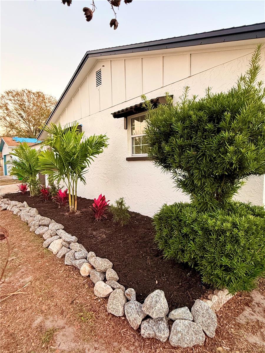 Image 42 of 45 For 6910 Dalkeith Avenue N