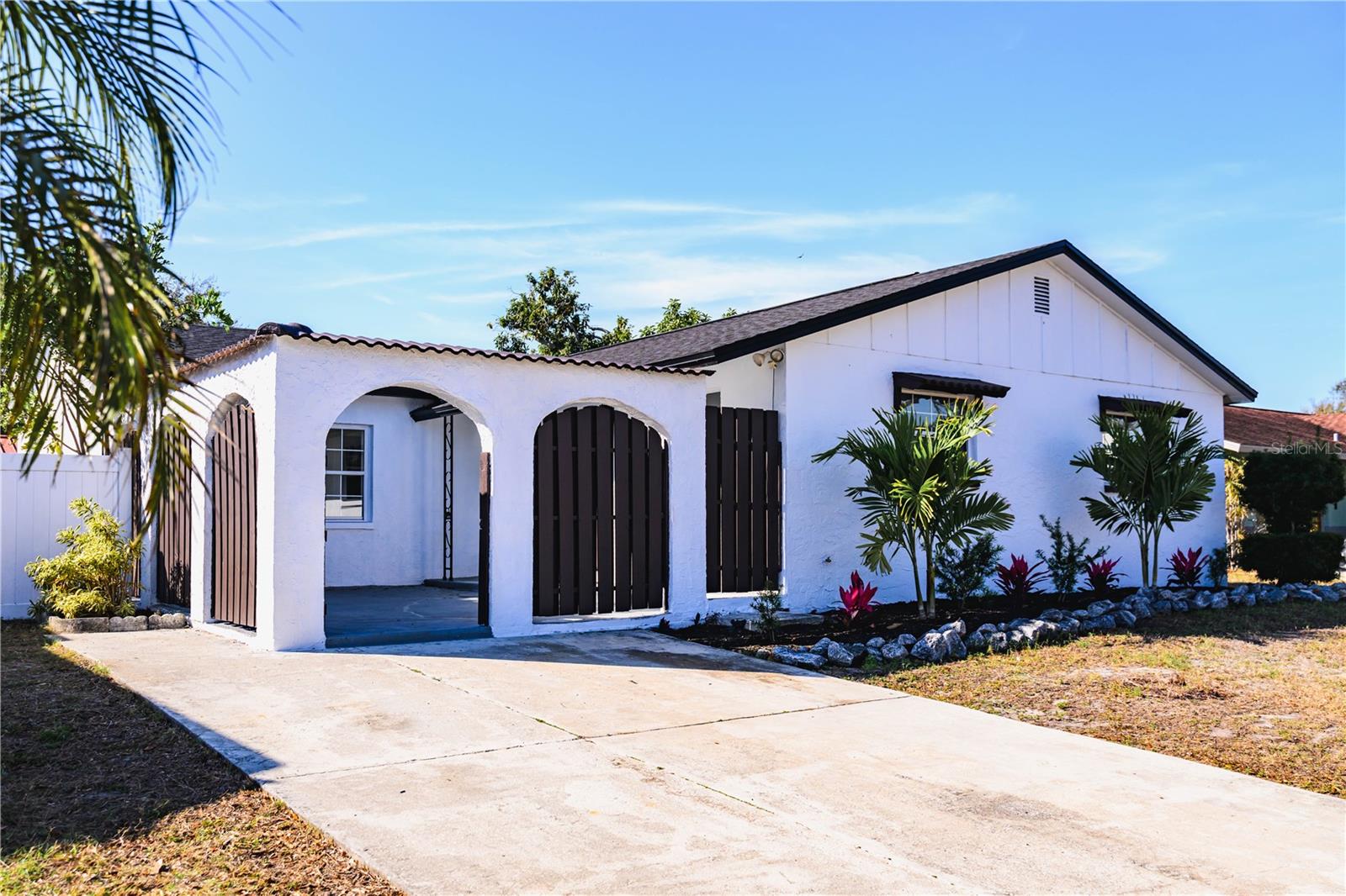 Image 5 of 45 For 6910 Dalkeith Avenue N