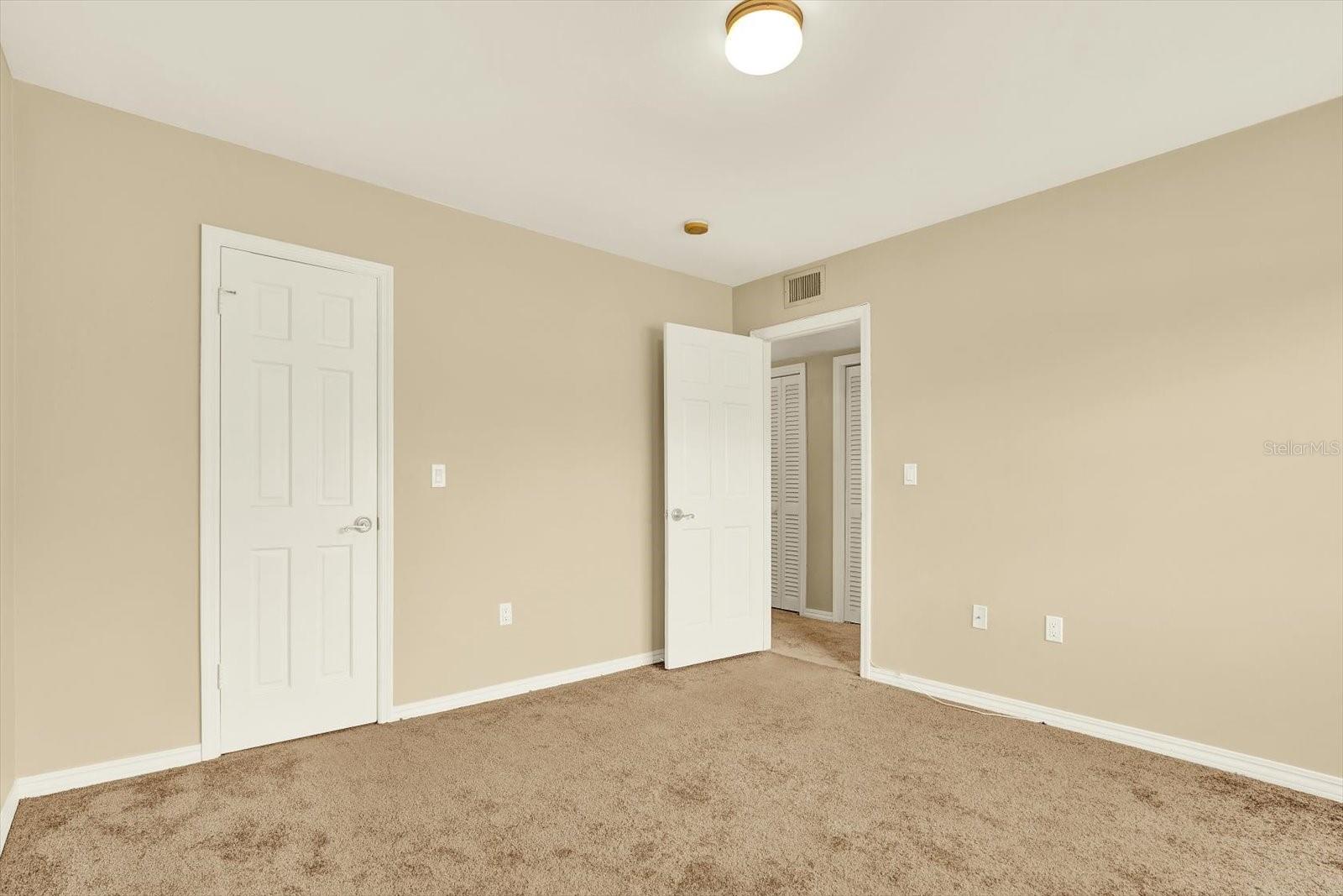 Image 27 of 60 For 10330 Carrollwood Lane 95