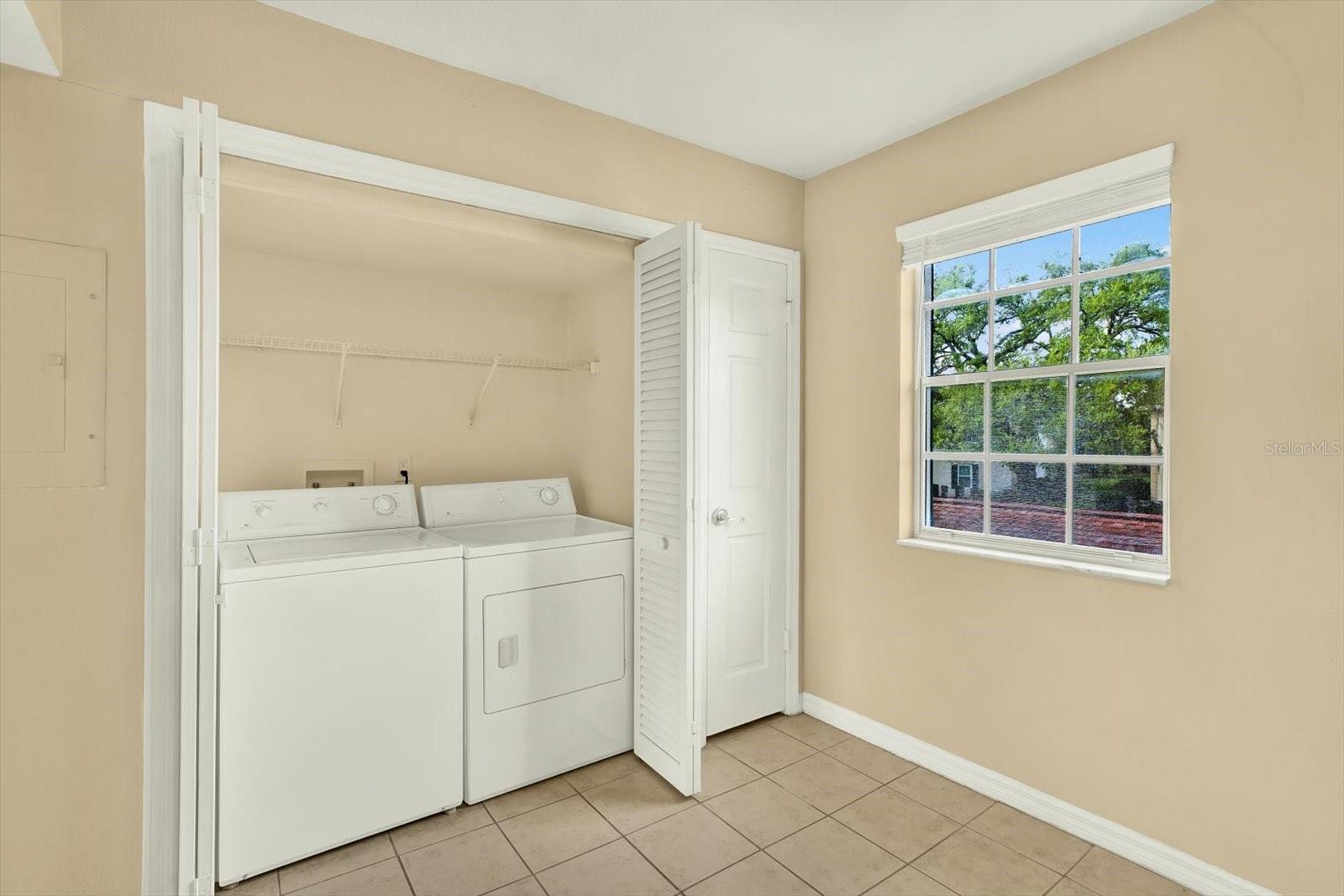 Image 29 of 60 For 10330 Carrollwood Lane 95