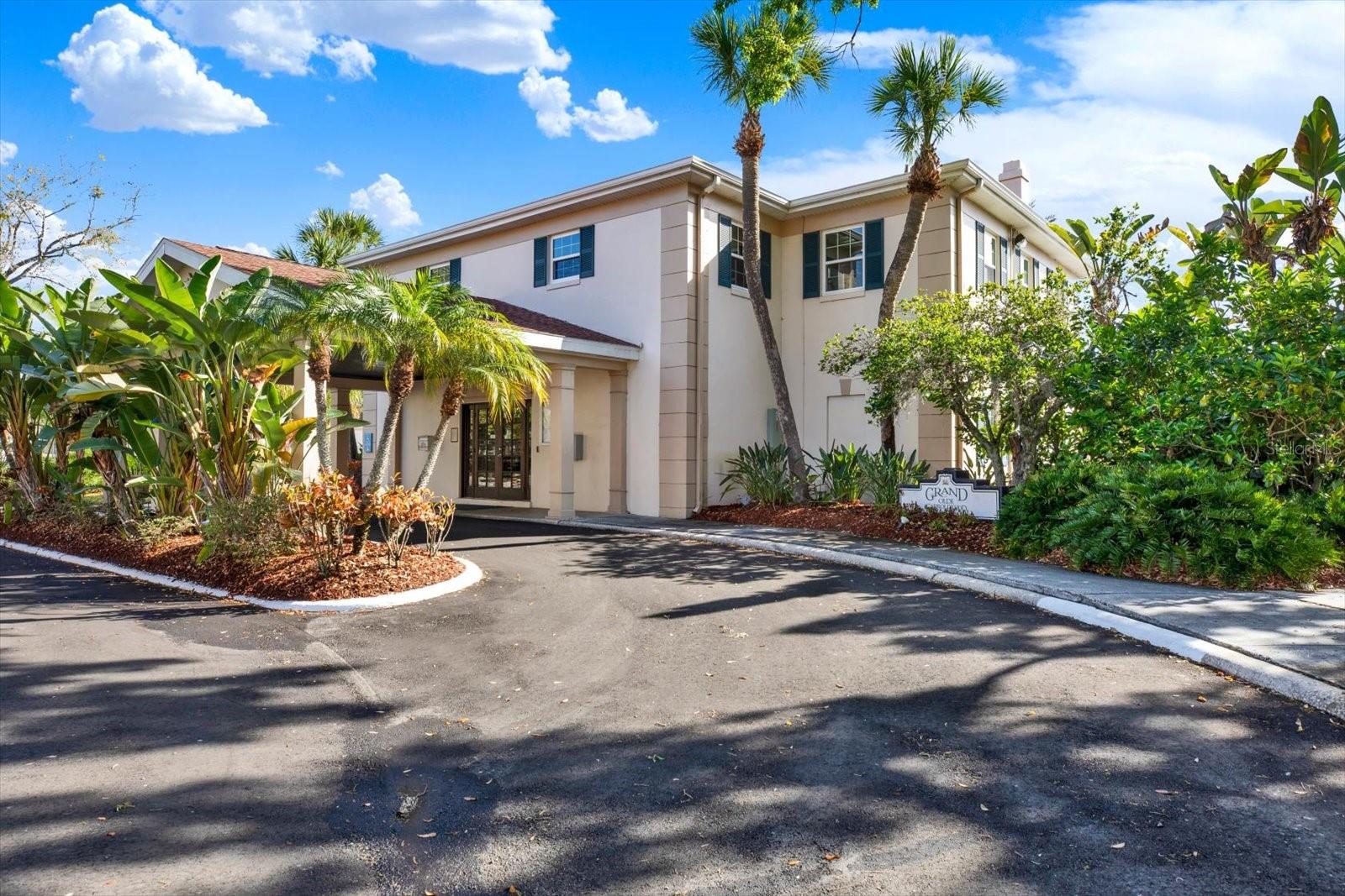 Image 40 of 60 For 10330 Carrollwood Lane 95