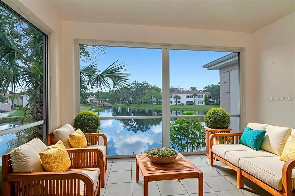 Image 5 of 60 For 10330 Carrollwood Lane 95