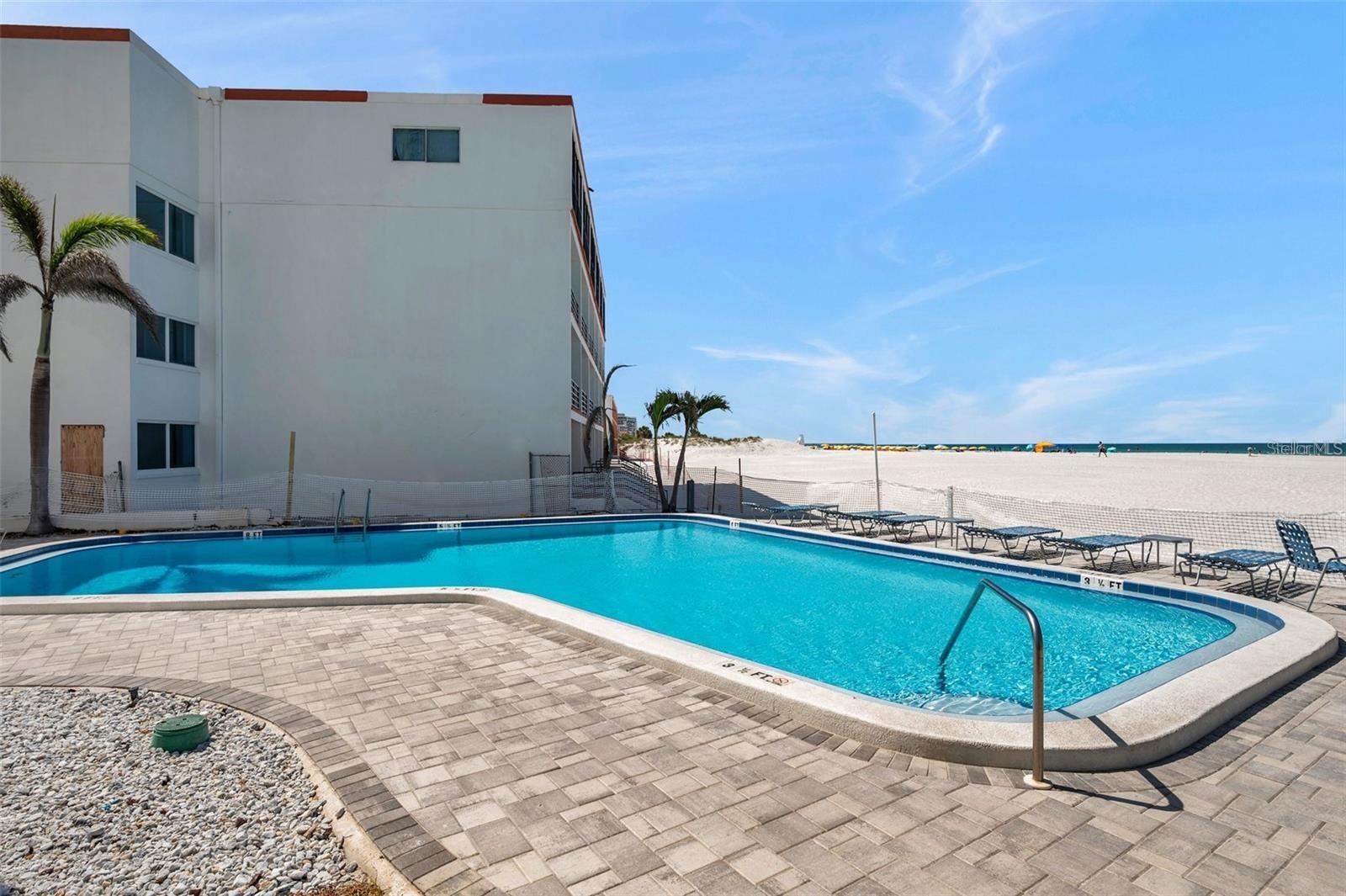 Image 44 of 46 For 4950 Gulf Boulevard 509