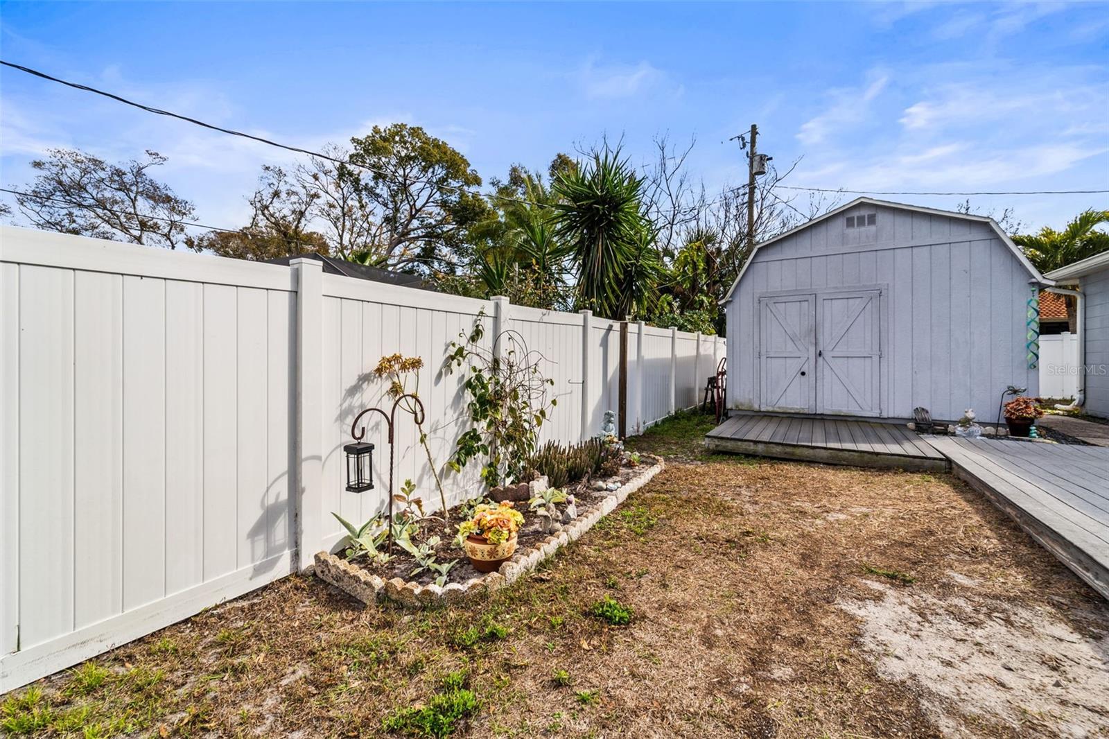 Image 13 of 29 For 11532 84th Avenue