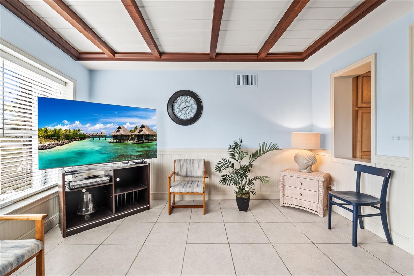 Image 17 of 29 For 11532 84th Avenue