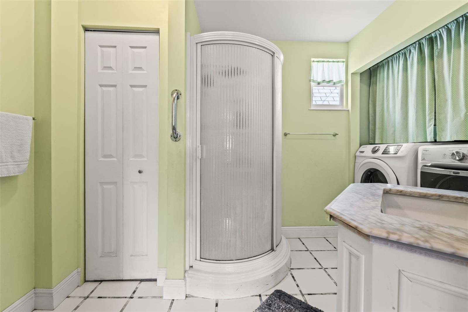 Image 26 of 29 For 11532 84th Avenue