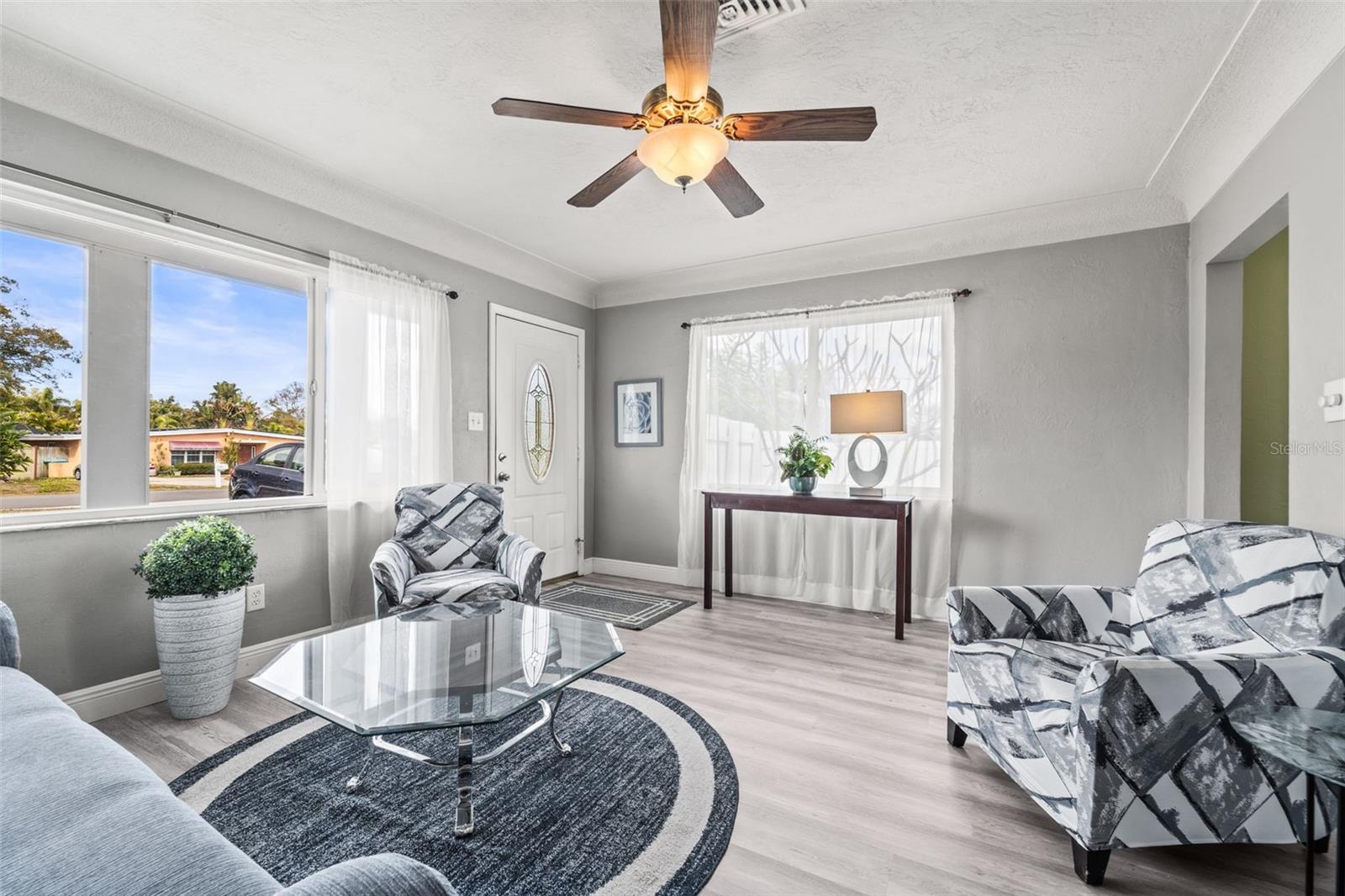 Image 3 of 29 For 11532 84th Avenue