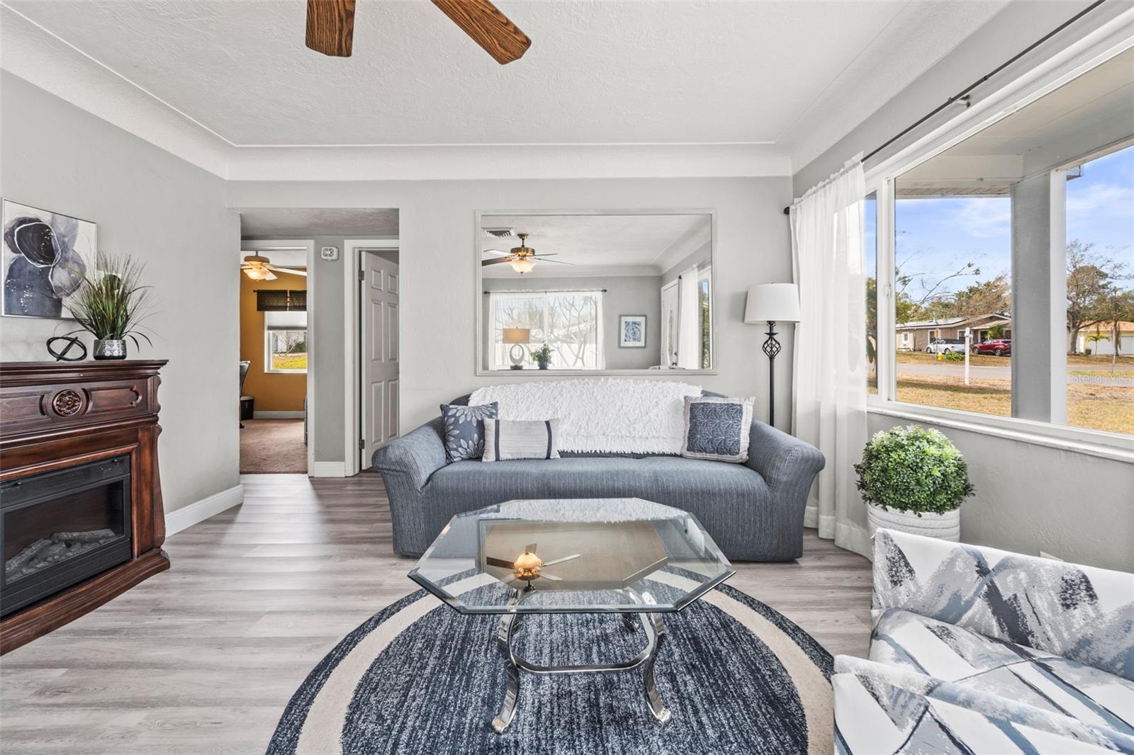 Image 4 of 29 For 11532 84th Avenue