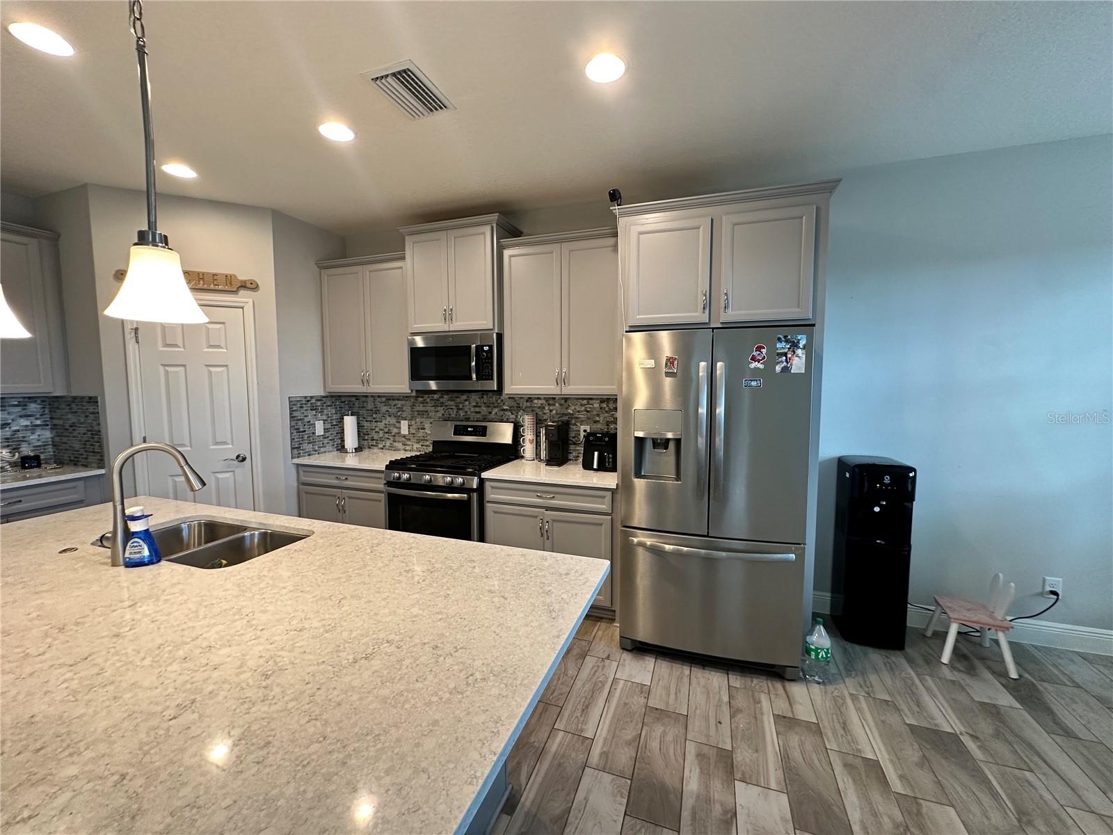 Image 10 of 34 For 12990 Burns Drive