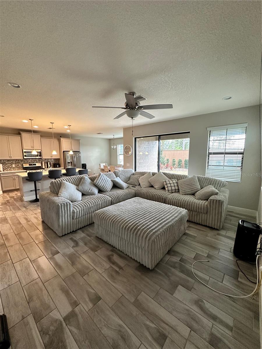 Image 13 of 34 For 12990 Burns Drive