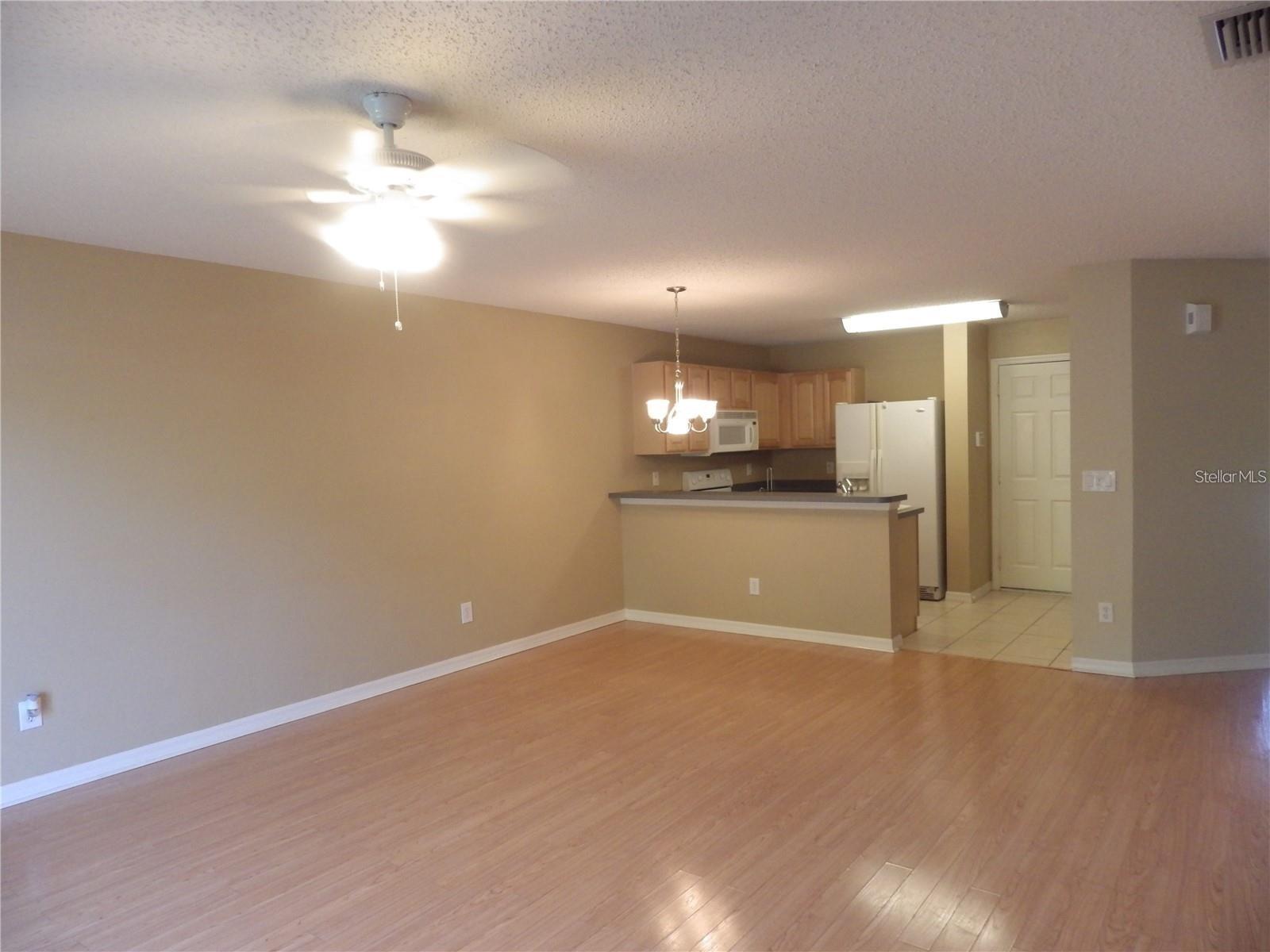 Image 3 of 24 For 4216 Winding River Way