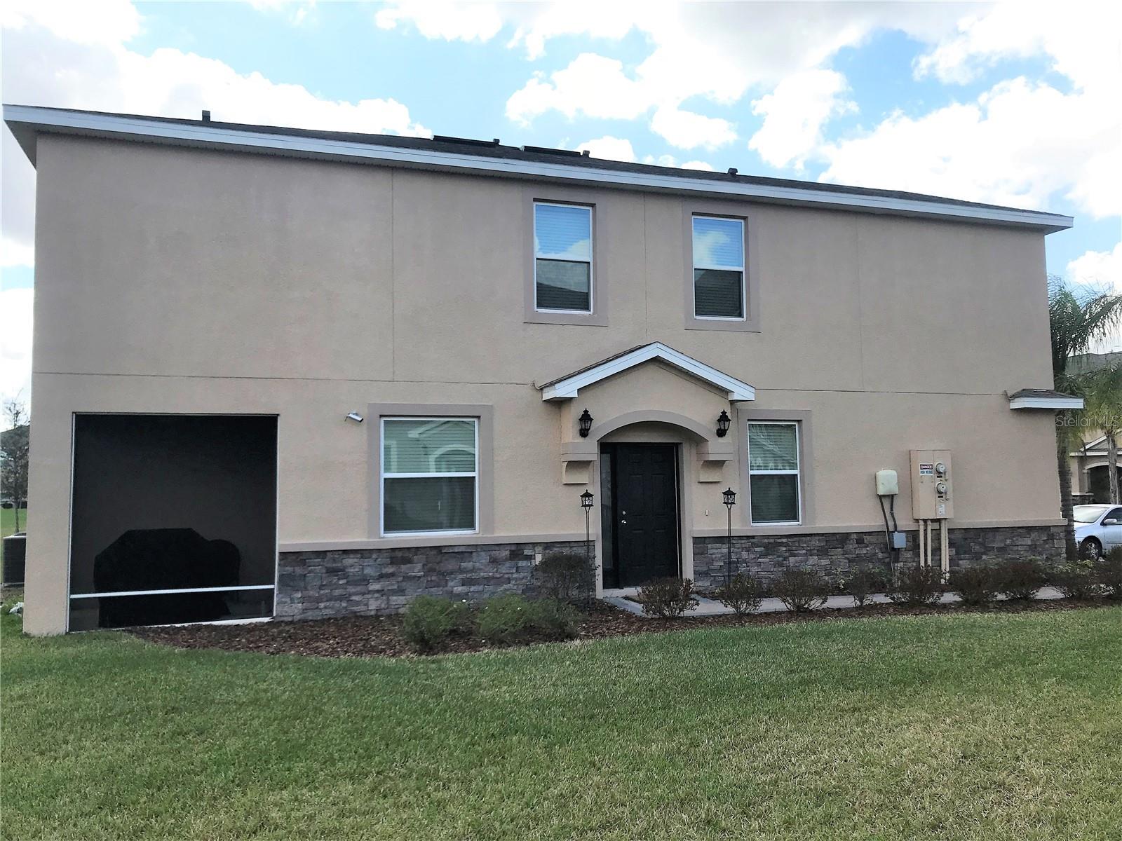 Image 2 of 31 For 3804 Silverlake Way