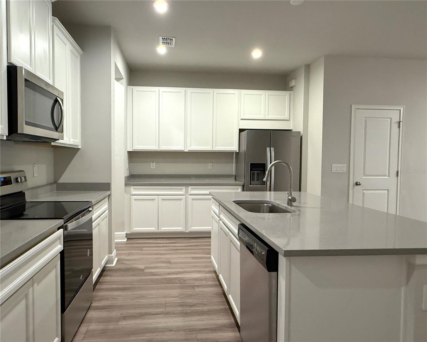 Image 4 of 27 For 6117 Grand Sonata Avenue