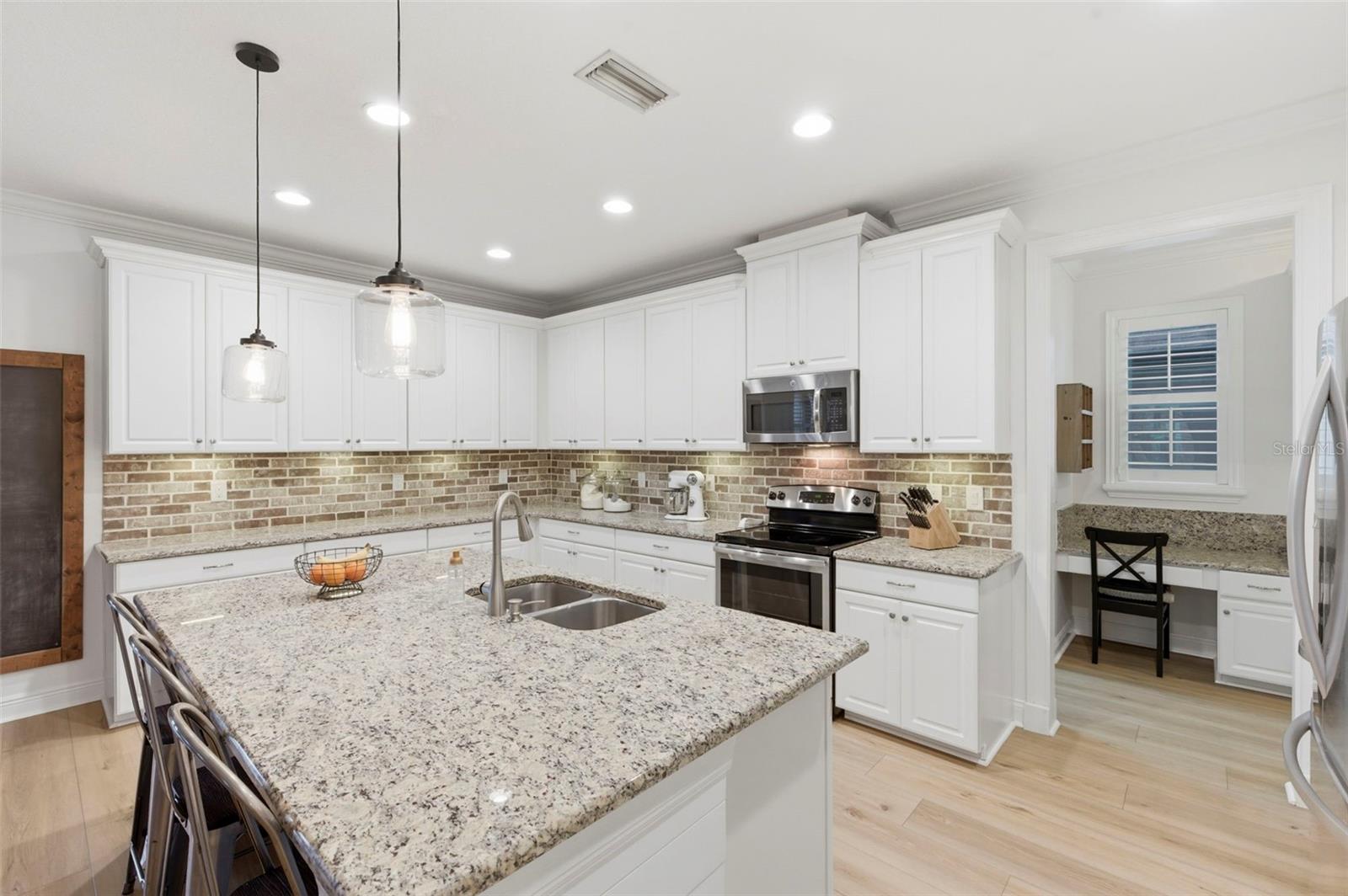 Image 21 of 84 For 12476 Rangeland Boulevard