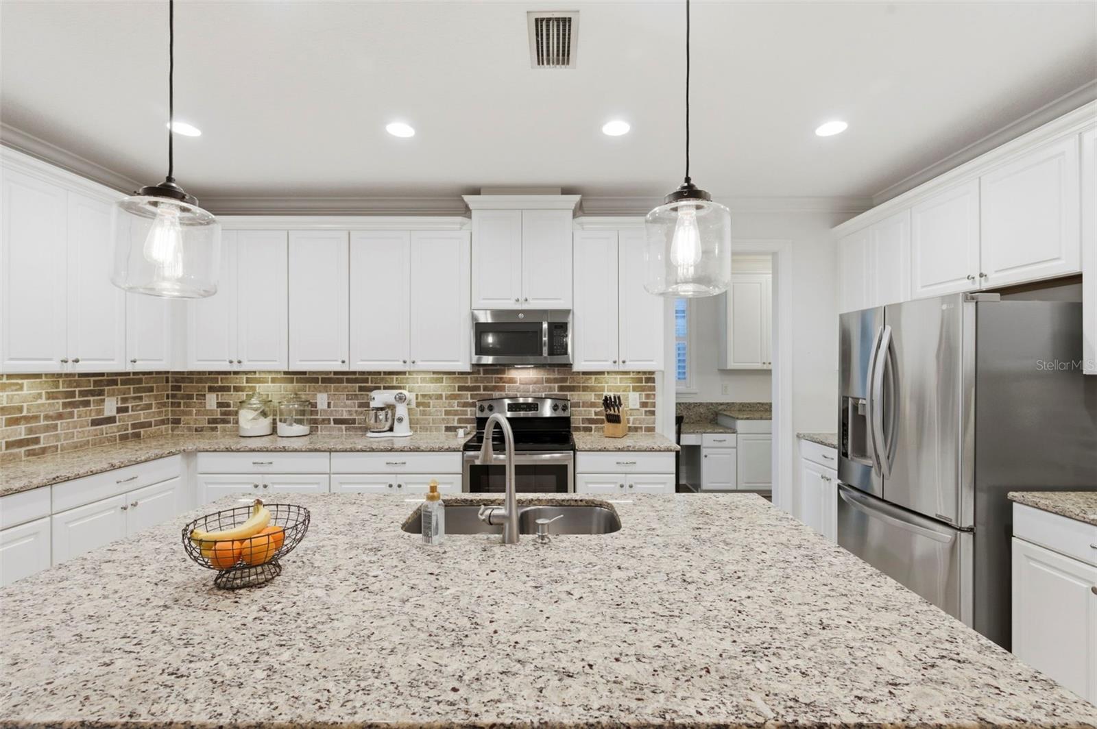 Image 23 of 84 For 12476 Rangeland Boulevard