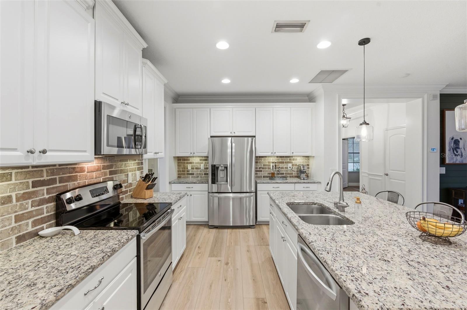 Image 27 of 84 For 12476 Rangeland Boulevard