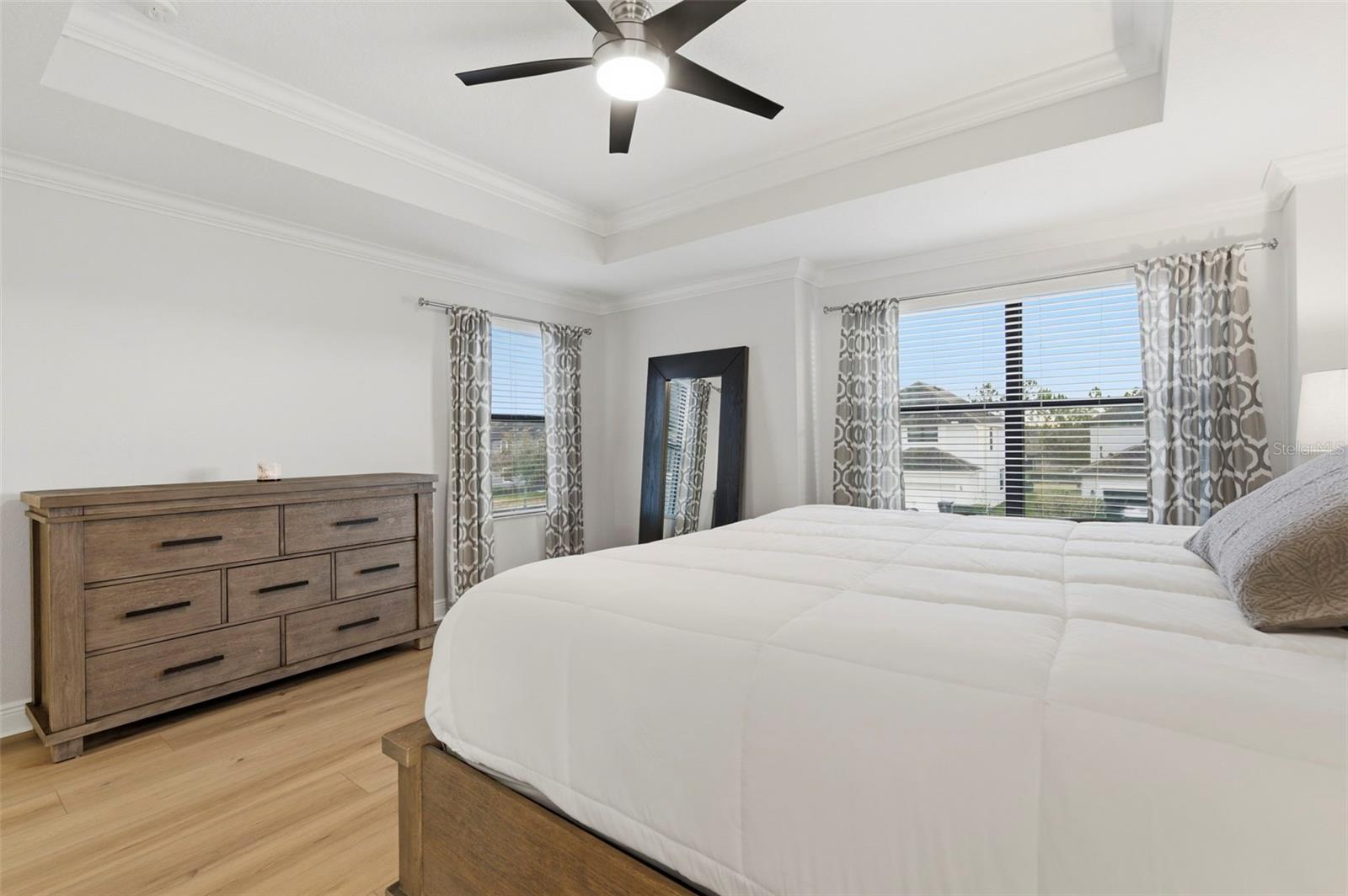 Image 44 of 84 For 12476 Rangeland Boulevard