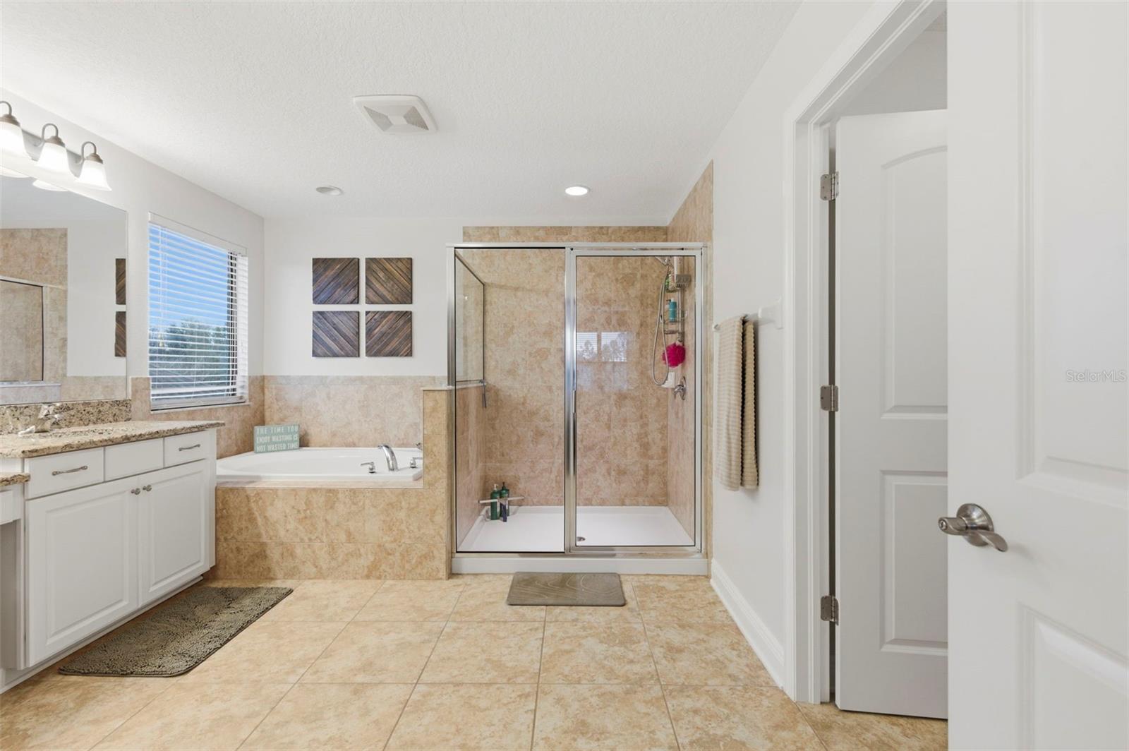 Image 46 of 84 For 12476 Rangeland Boulevard