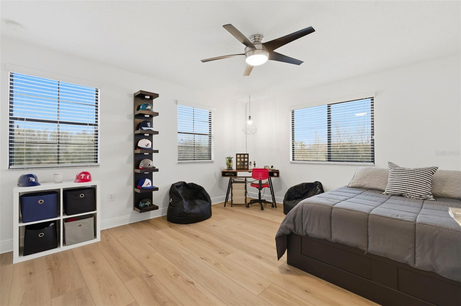 Image 49 of 84 For 12476 Rangeland Boulevard