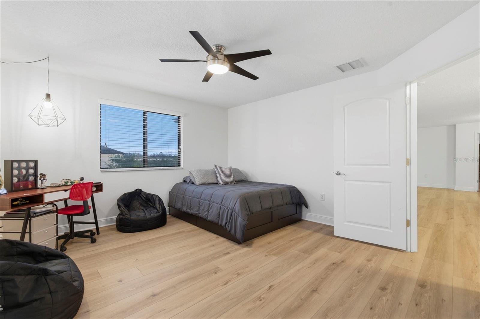 Image 50 of 84 For 12476 Rangeland Boulevard