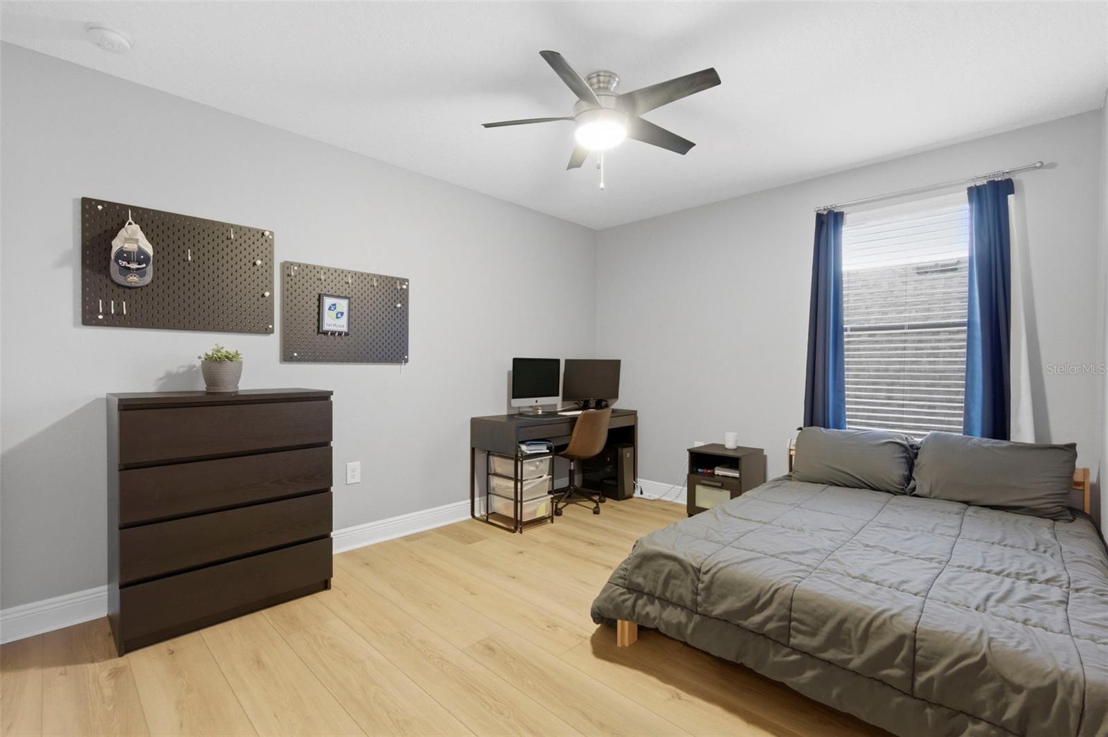 Image 53 of 84 For 12476 Rangeland Boulevard