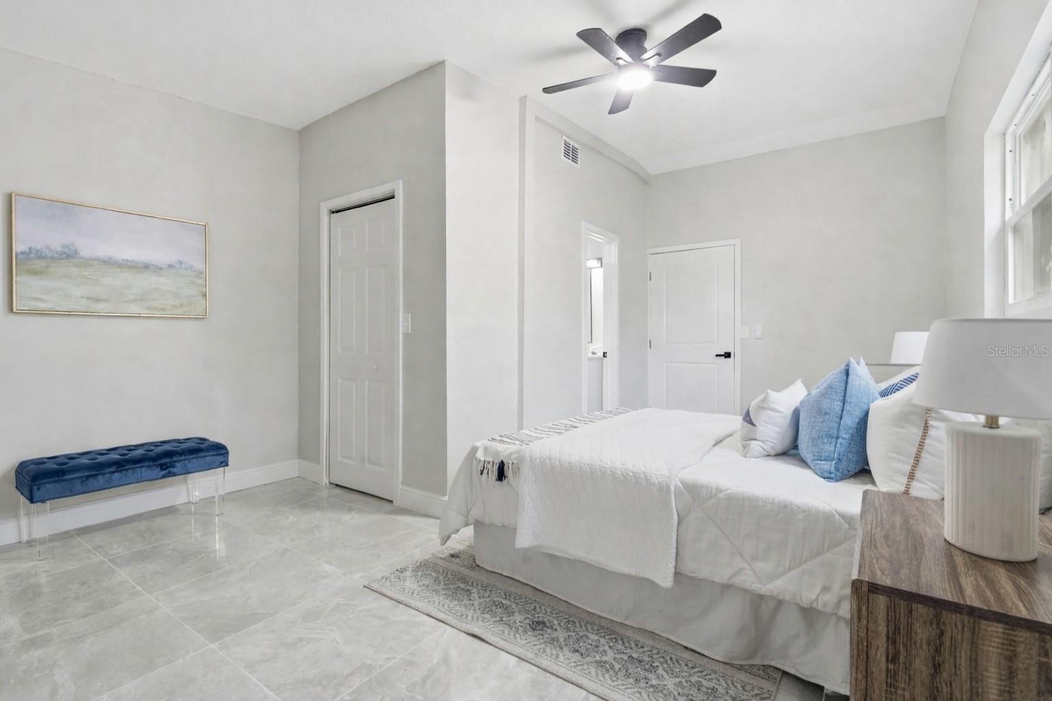 Image 10 of 25 For 2139 Gore Street