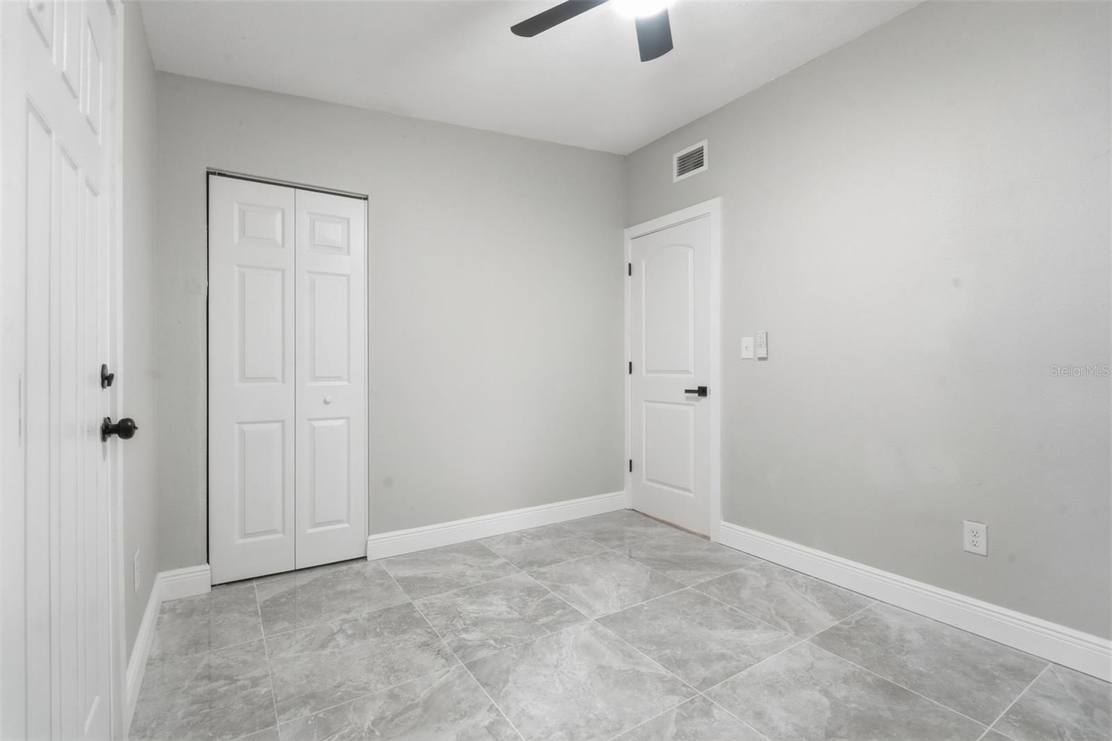 Image 18 of 25 For 2139 Gore Street