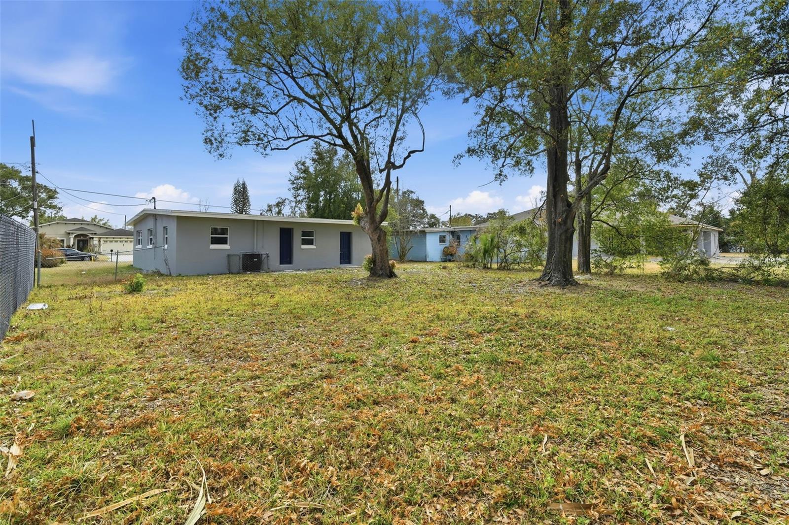 Image 22 of 25 For 2139 Gore Street