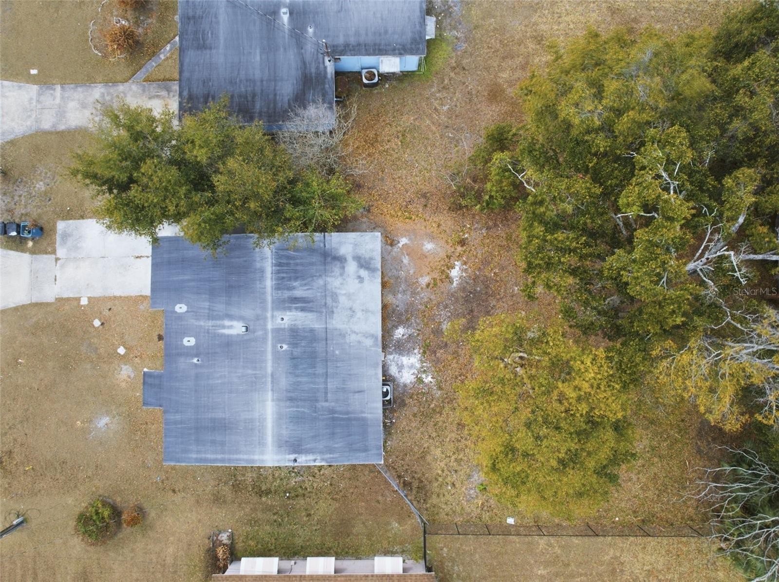 Image 24 of 25 For 2139 Gore Street