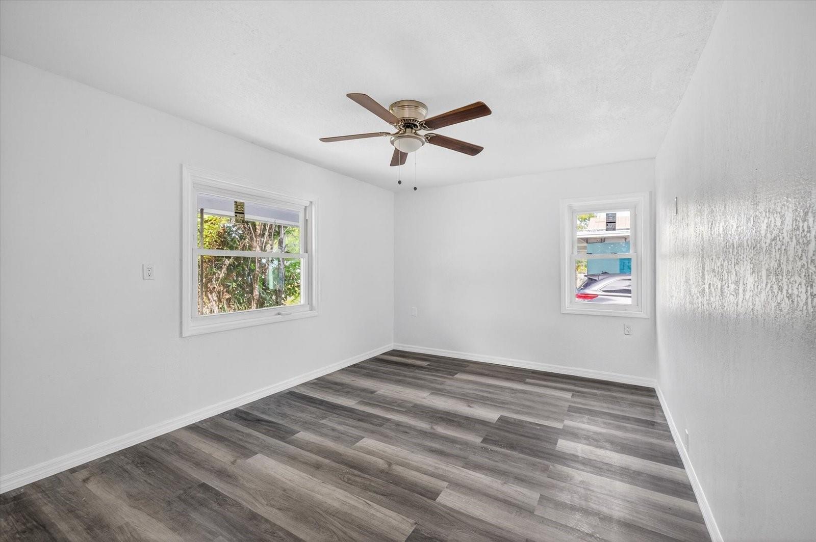 Image 14 of 31 For 5801 Magnolia Street N