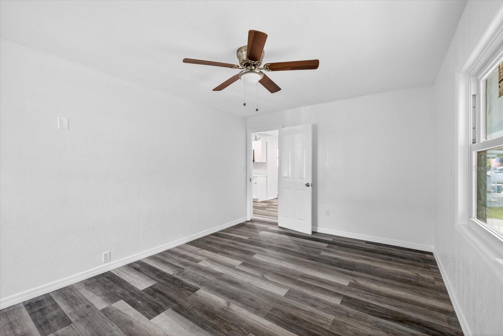 Image 15 of 31 For 5801 Magnolia Street N