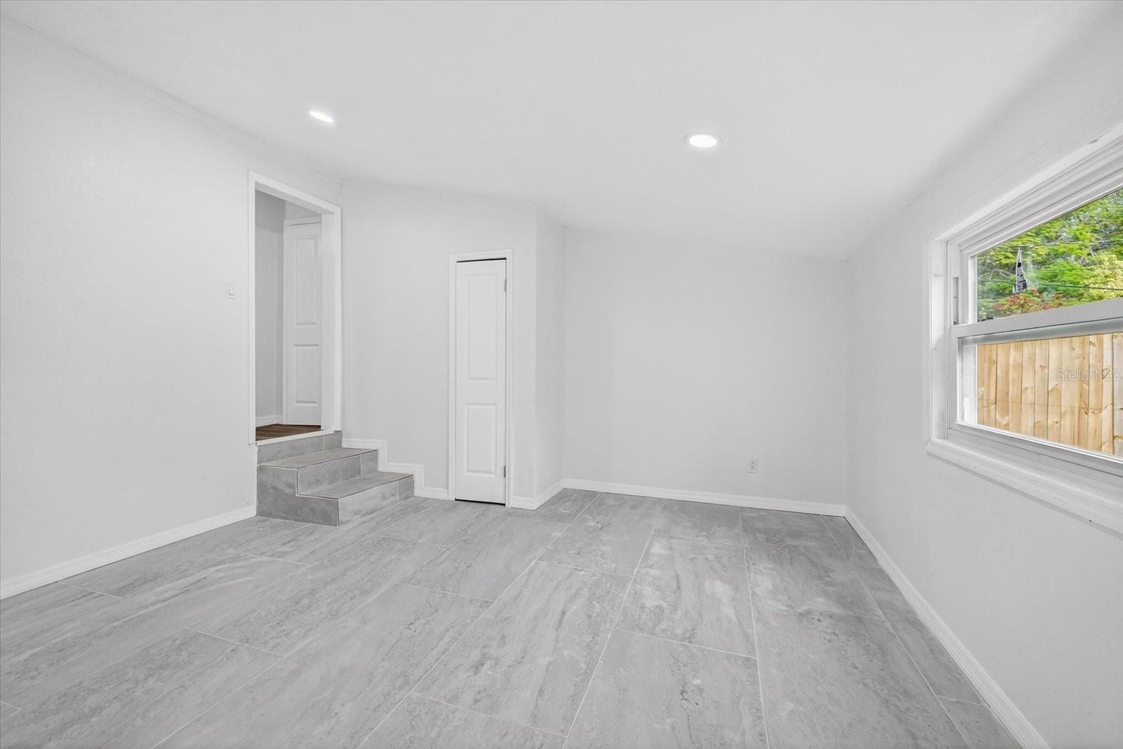 Image 19 of 31 For 5801 Magnolia Street N