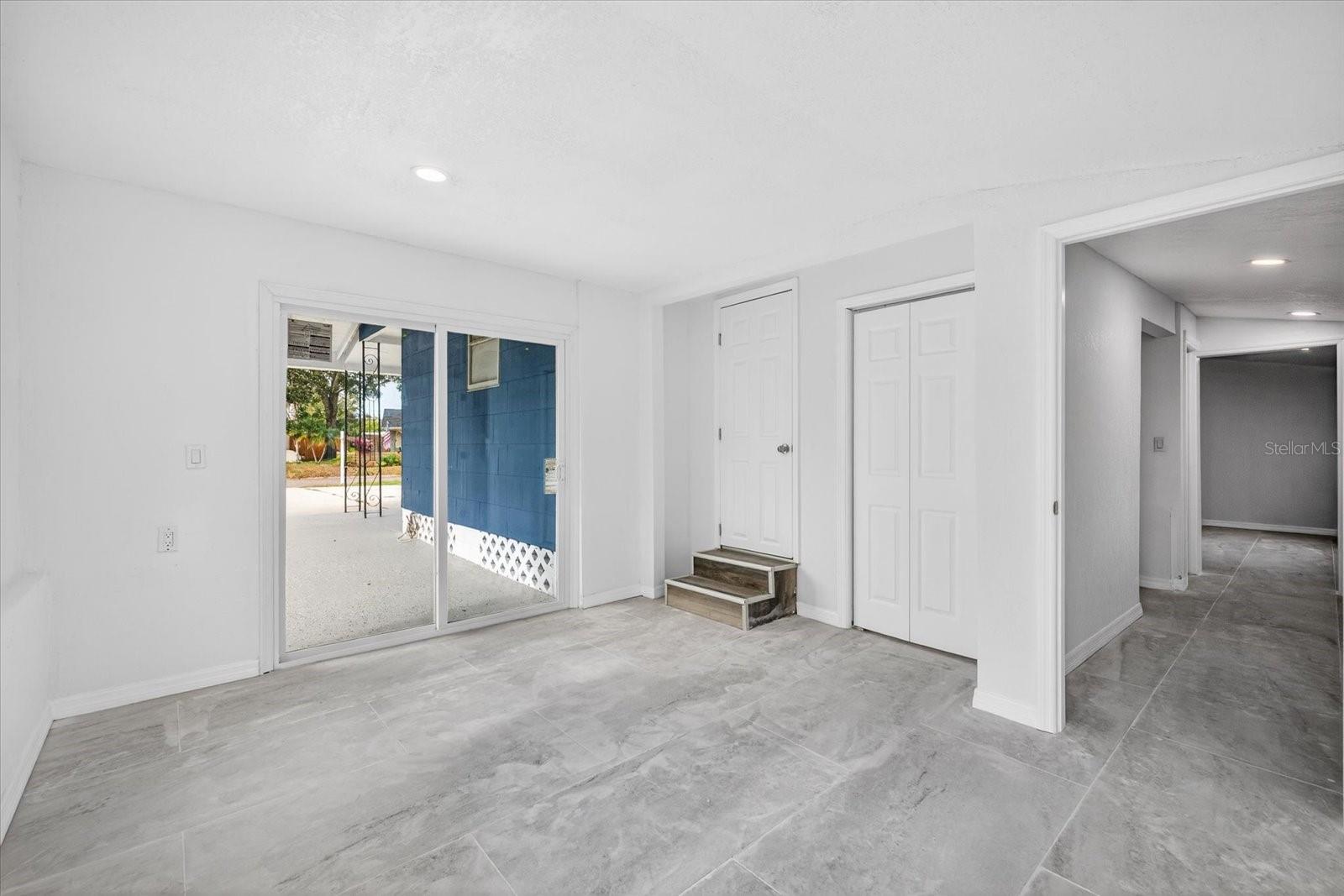 Image 23 of 31 For 5801 Magnolia Street N