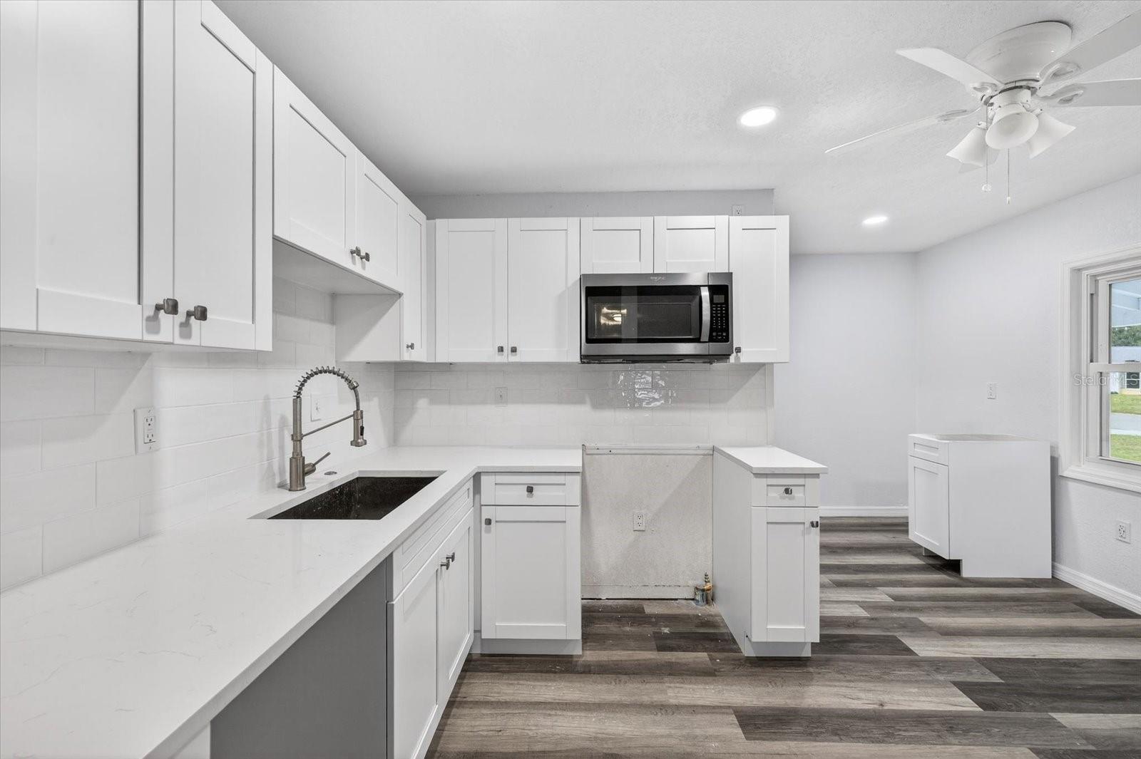 Image 7 of 31 For 5801 Magnolia Street N