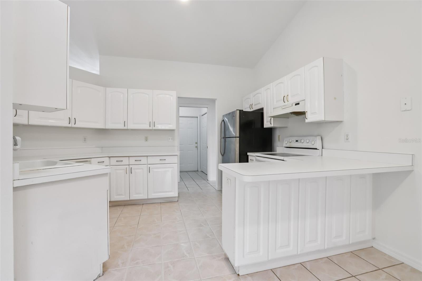 Image 14 of 54 For 6917 Oakcrest Way