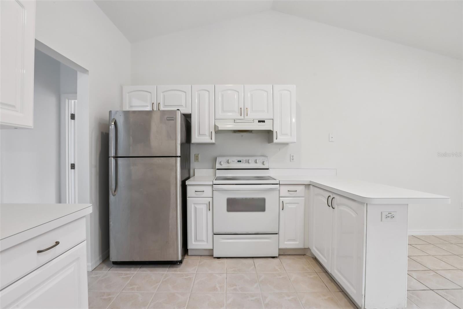 Image 15 of 54 For 6917 Oakcrest Way